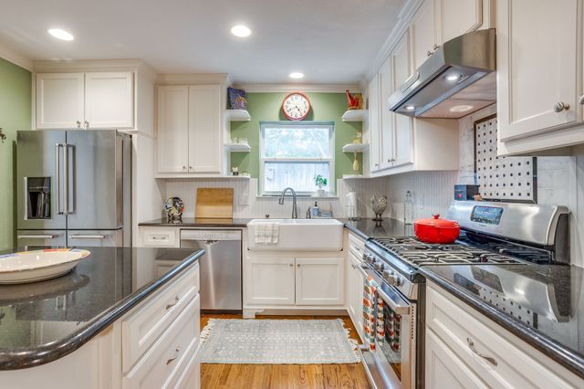 6304 Locke Avenue, Fort Worth, TX 76116