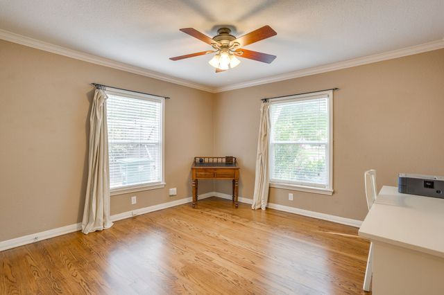 6304 Locke Avenue, Fort Worth, TX 76116