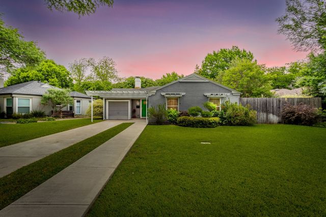 6304 Locke Avenue, Fort Worth, TX 76116