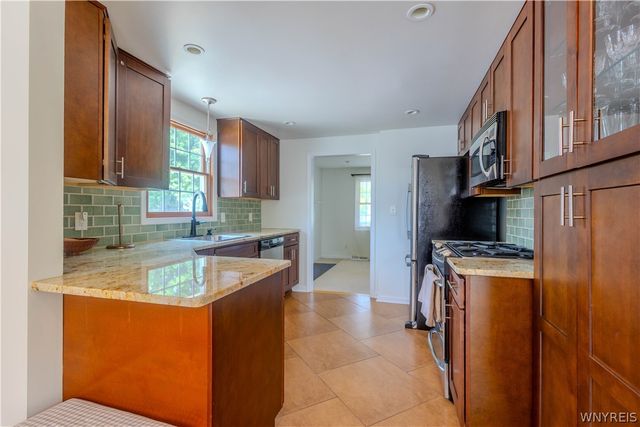 541 Lake Avenue, Lancaster, NY 14086