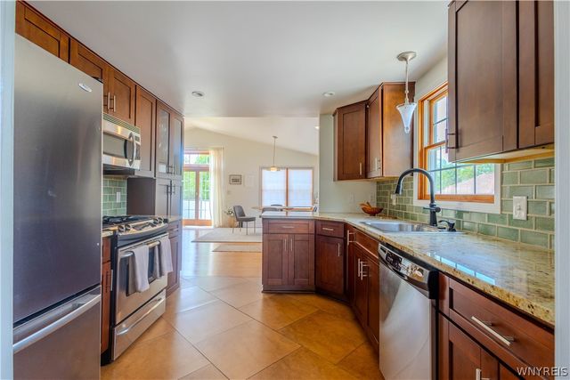 541 Lake Avenue, Lancaster, NY 14086