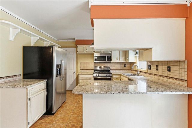 8111 Township Road 18, West Liberty, OH 43357