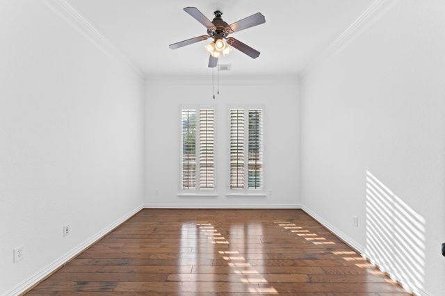 47 N Winsome Path Circle, The Woodlands, TX 77382
