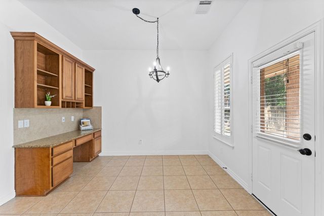 47 N Winsome Path Circle, The Woodlands, TX 77382