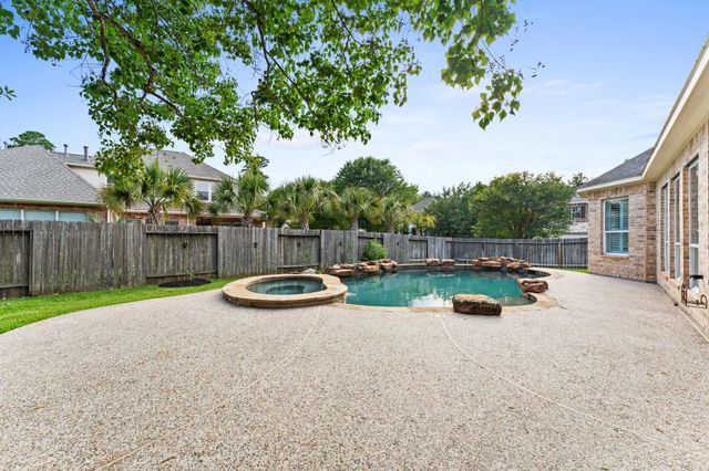 47 N Winsome Path Circle, The Woodlands, TX 77382
