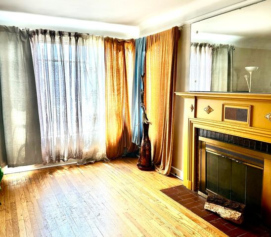 1706 E 83rd Street, Chicago, IL 60617