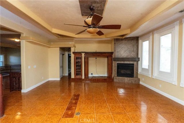 8360 Lakeshore Drive, Chowchilla, CA 93610