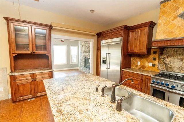 8360 Lakeshore Drive, Chowchilla, CA 93610