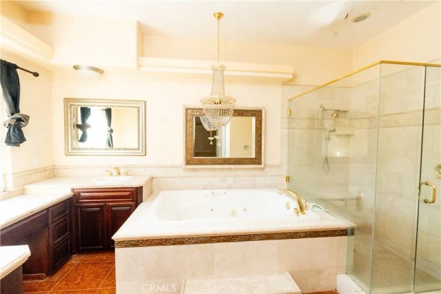 8360 Lakeshore Drive, Chowchilla, CA 93610