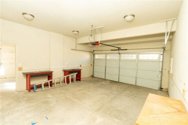 8360 Lakeshore Drive, Chowchilla, CA 93610