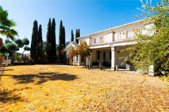 8360 Lakeshore Drive, Chowchilla, CA 93610