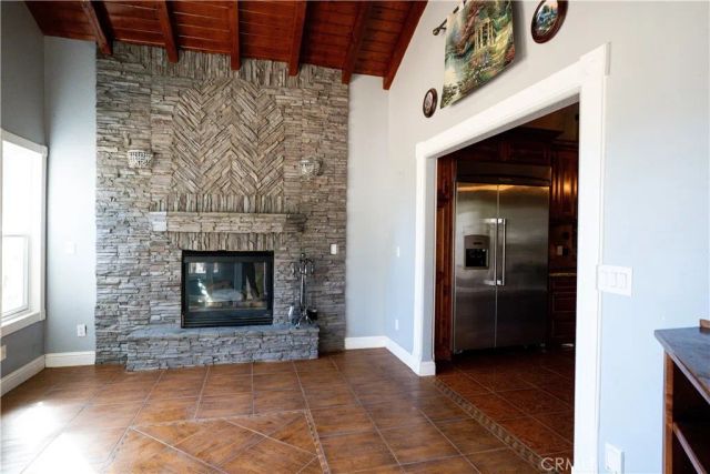 8360 Lakeshore Drive, Chowchilla, CA 93610