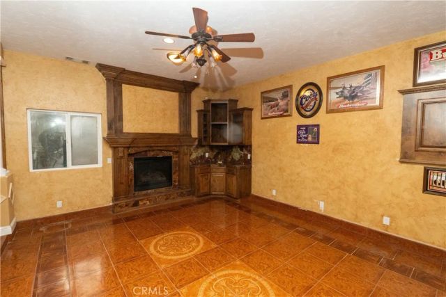 8360 Lakeshore Drive, Chowchilla, CA 93610