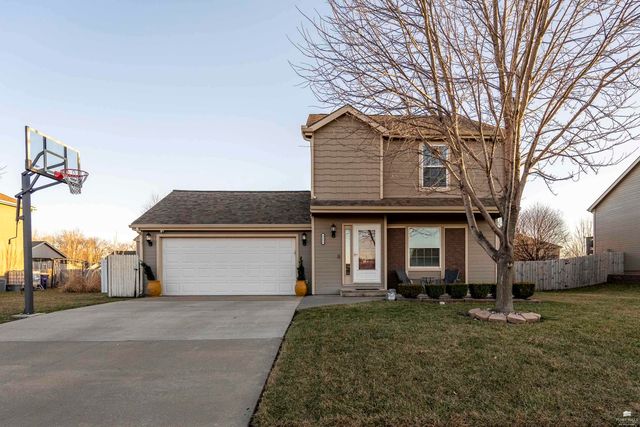 8886 Elderberry Run, Manhattan, KS 66502