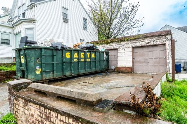 54 Bloomfield Ave, Paterson City, NJ 07503
