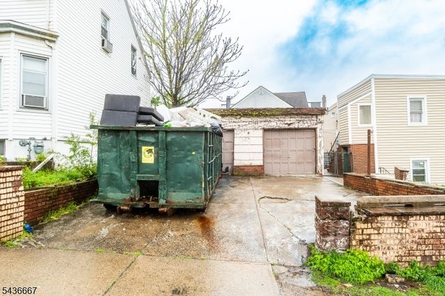 54 Bloomfield Ave, Paterson City, NJ 07503