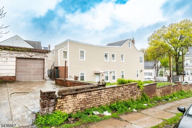 54 Bloomfield Ave, Paterson City, NJ 07503