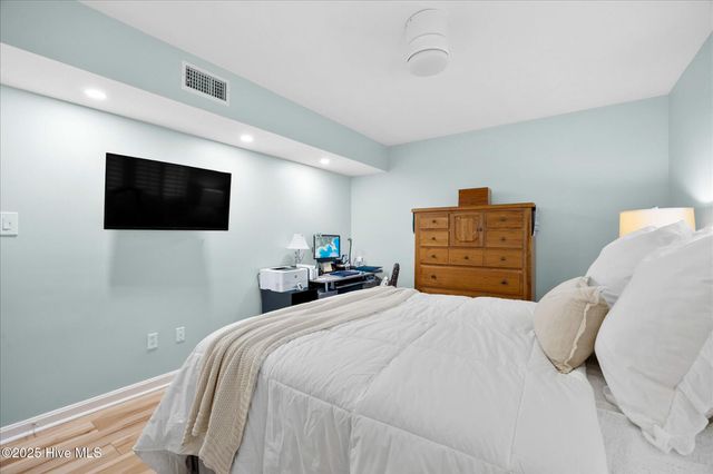 101 Seahorse Lane Unit D2, Carolina Beach, NC 28428