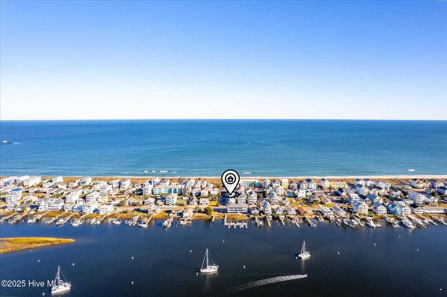 101 Seahorse Lane Unit D2, Carolina Beach, NC 28428