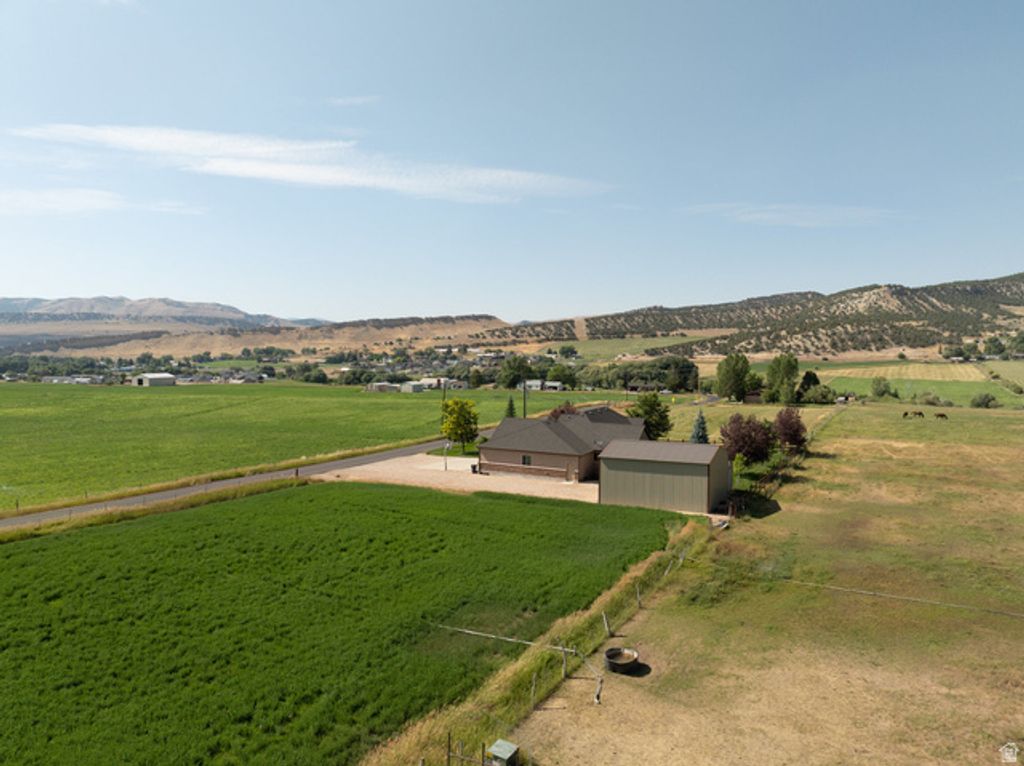 Image 17 of property listing at 489 E BORDER STATION RD, Coalville, UT 84017