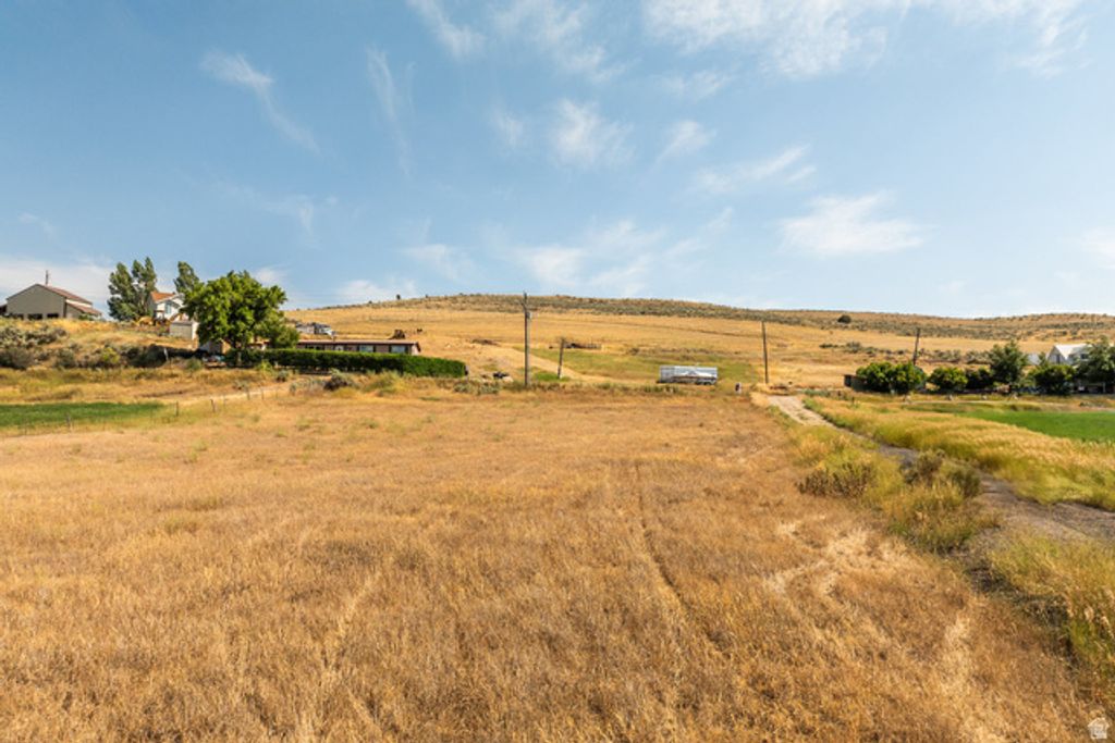 Image 18 of property listing at 489 E BORDER STATION RD, Coalville, UT 84017