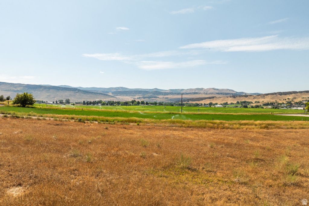 Image 20 of property listing at 489 E BORDER STATION RD, Coalville, UT 84017