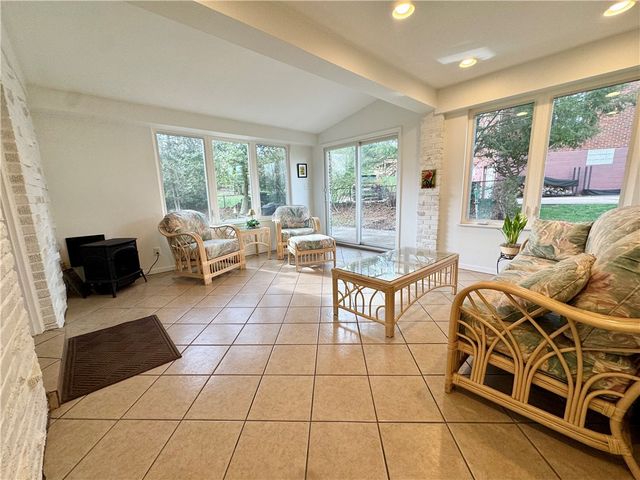 675 ROLLING GREEN DRIVE, Bethel Park, PA 15102