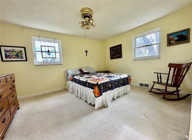 675 ROLLING GREEN DRIVE, Bethel Park, PA 15102