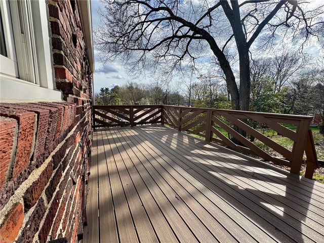 675 ROLLING GREEN DRIVE, Bethel Park, PA 15102