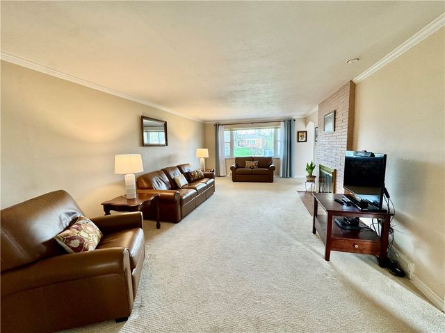 675 ROLLING GREEN DRIVE, Bethel Park, PA 15102