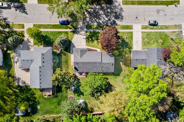 13373 Foliage Avenue, Apple Valley, MN 55124