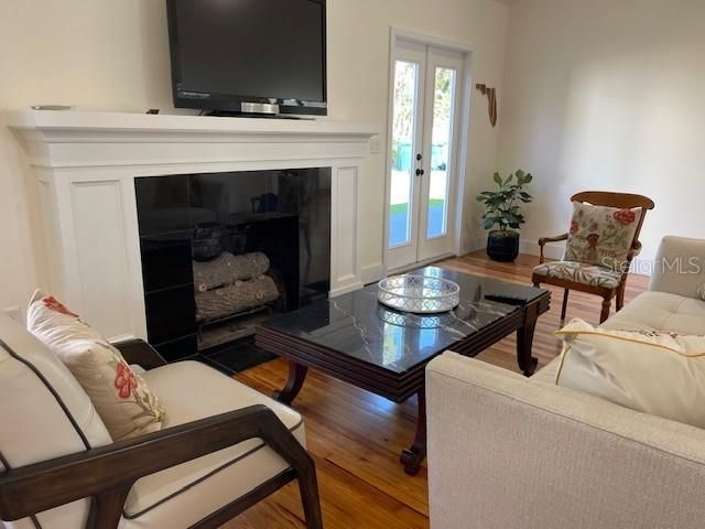 1355 LAKESHORE DRIVE, Mount Dora, FL 32757