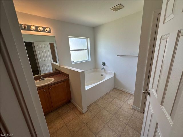 119 Columbus AVE, Lehigh Acres, FL 33936