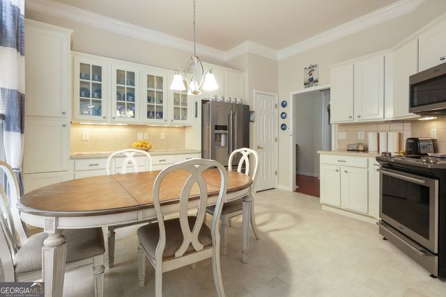 323 Lewisburg Drive, Mcdonough, GA 30253