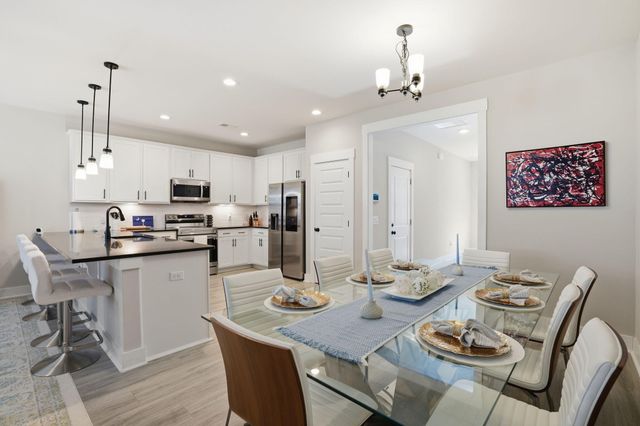 7734 Park Gate Drive, North Charleston, SC 29418