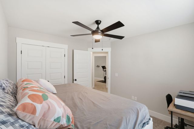 7734 Park Gate Drive, North Charleston, SC 29418