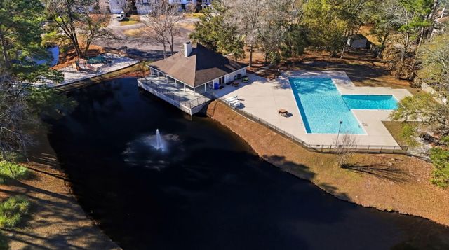 7734 Park Gate Drive, North Charleston, SC 29418