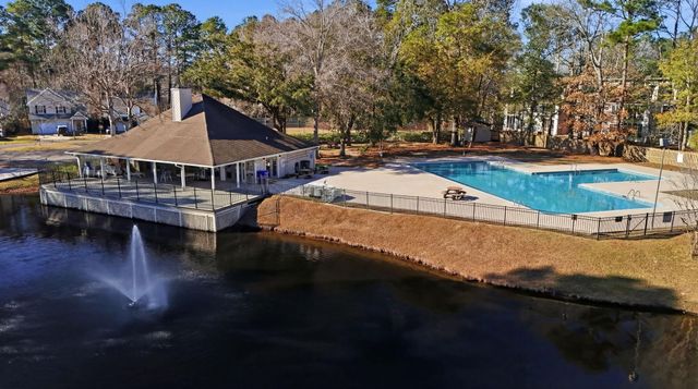 7734 Park Gate Drive, North Charleston, SC 29418