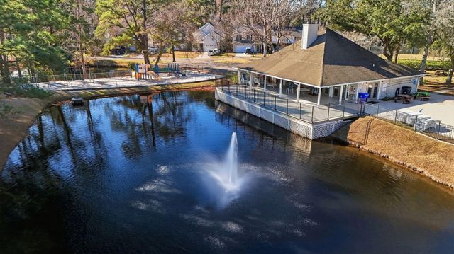 7734 Park Gate Drive, North Charleston, SC 29418