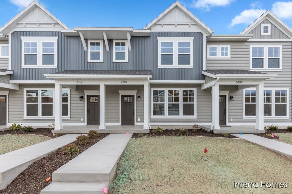 6110 Stahl Drive 14, Fruitport Twp, MI 49456