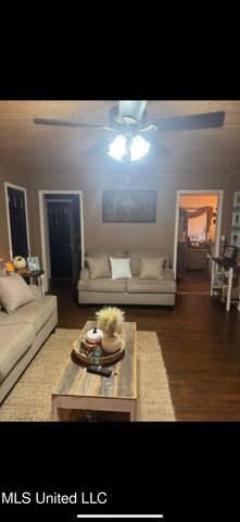 300 Ferriday Drive, Ridgecrest, LA 71334