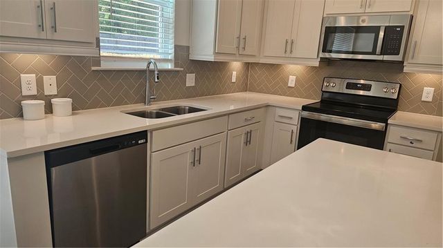 153 Auburn Valley Way, Auburn, GA 30011