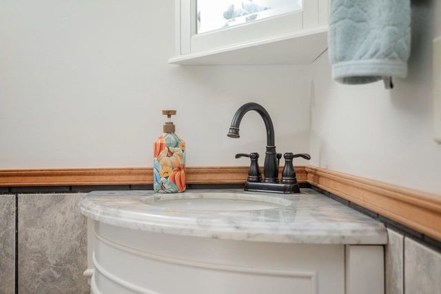 279 HELMS RD, Stanley, VA 22851