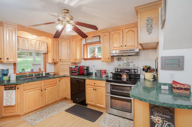 279 HELMS RD, Stanley, VA 22851