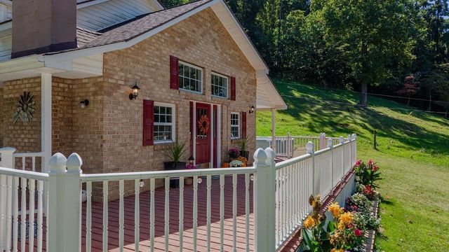 279 HELMS RD, Stanley, VA 22851