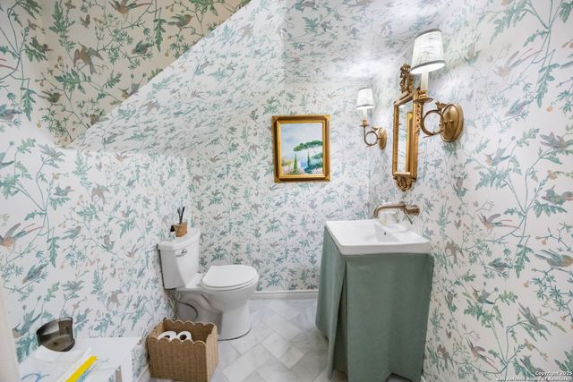 647 Terrell Road, San Antonio, TX 78209