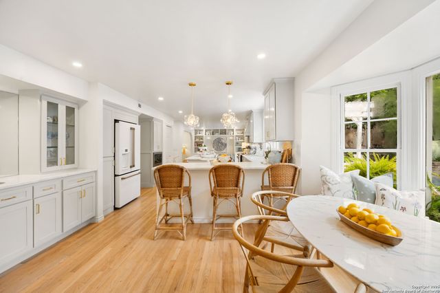 647 Terrell Road, San Antonio, TX 78209