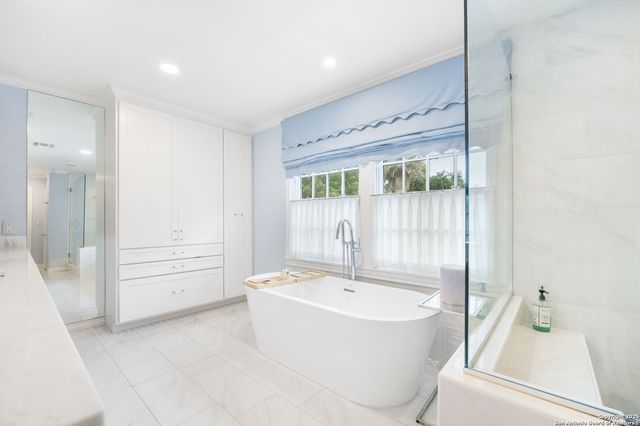 647 Terrell Road, San Antonio, TX 78209