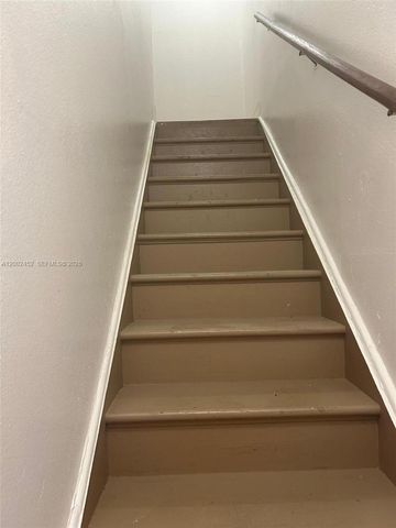 6100 SW 68th St 58, South Miami, FL 33143