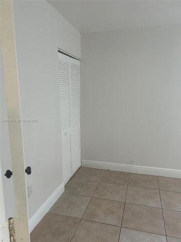 6100 SW 68th St 58, South Miami, FL 33143